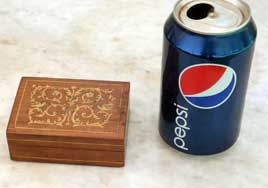 Inlaid Box with satinwood scrollwork and pencil line inlay